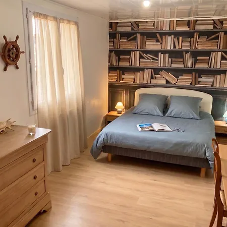 Appartement 165m2 Pour 14 Pers Climatisation Terrasse Entre La Rochelle Et Roche