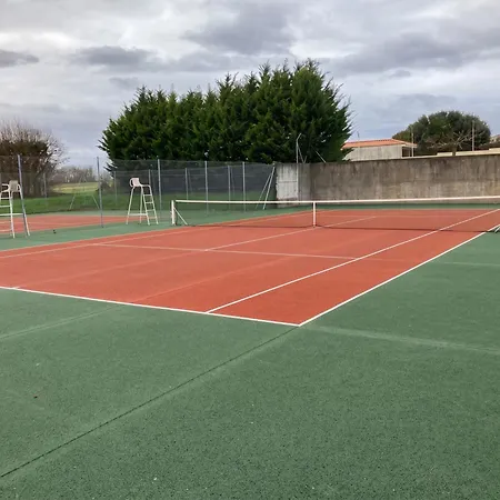 Appartement 165m2 Pour 14 Pers Climatisation Terrasse Entre La Rochelle Et Roche